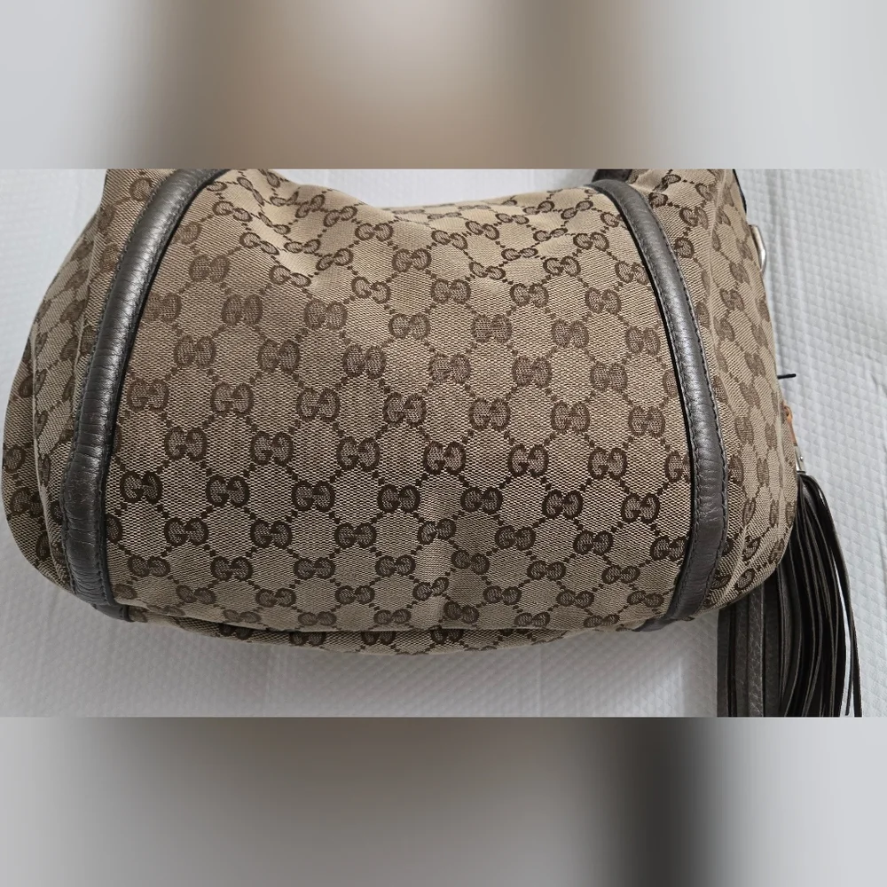 GUC Authentic Gucci GG Beige/ Gray Canvas Techno Horsebit Hobo Handbag - Picture 9 of 16